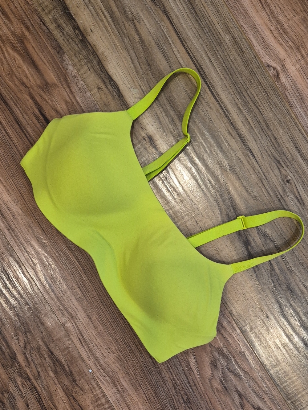 AERIE - "SMOOTHEZ" Seamless Lime Green Wireless Bra